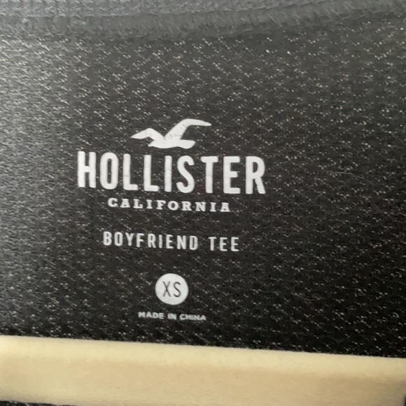 Hollister cropped tee - Picture 3 of 3
